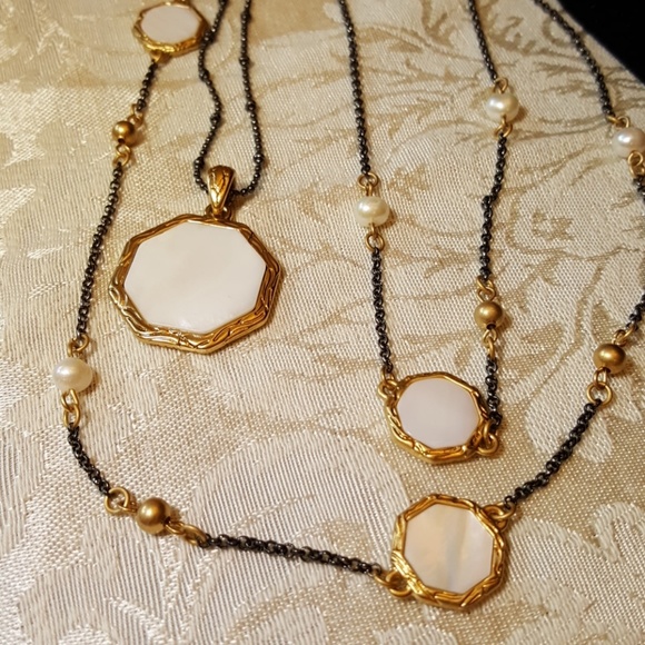 SALE! Lia Mother Pearl Neck. 2 for 1 PRICE! - Picture 3 of 5